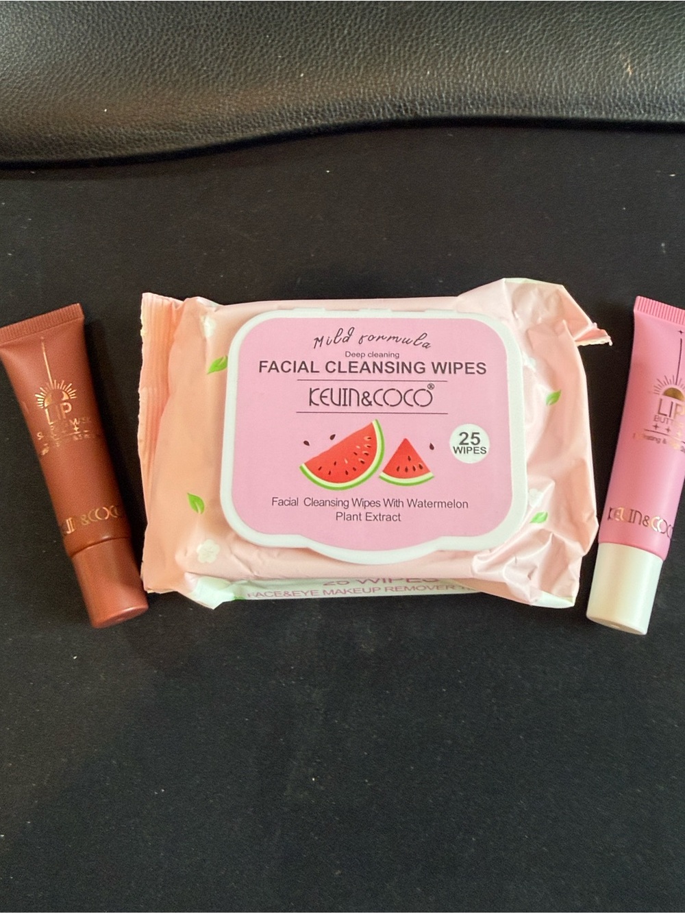 Keun & Coco Day & Night Lip Treatment and cleansing wipes